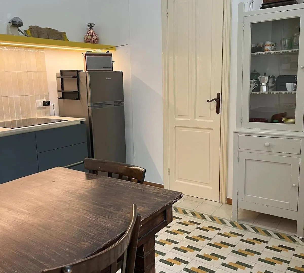 Casamare - By The Sea, Trapani Old Town Apartment